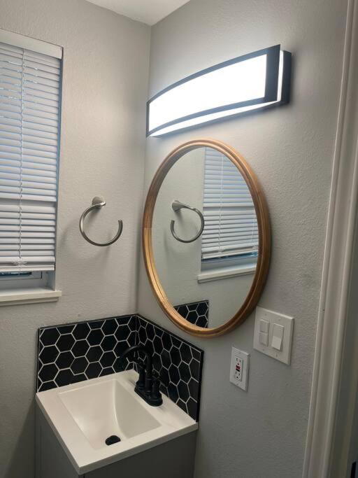 Cozy 1 Bed Close To Downtown Houston Zewnętrze zdjęcie